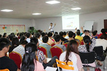 圣元家人學(xué)習(xí)顏老師的營銷課程